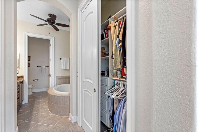 Building Photo - 6012 Yeats Manor Dr