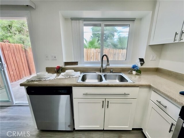 Building Photo - 79400 Ave 42