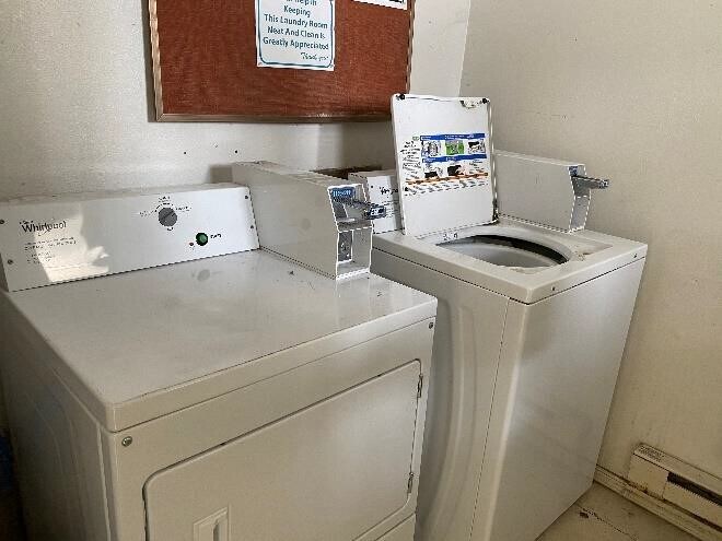 411 West 2nd Street, Salisbury, MO - Laundry - 411 W 2nd St
