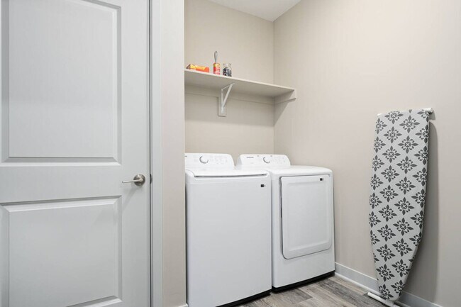 Building Photo - 3366 Firethorn Drive