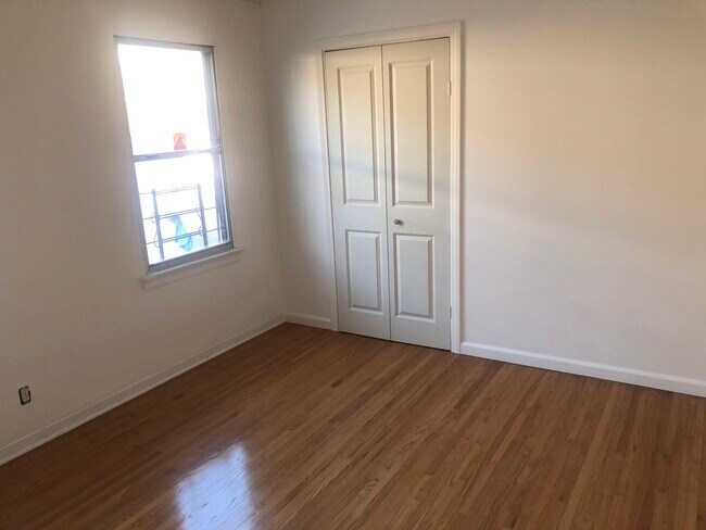 Primary Photo - 6426 Arlington Ave