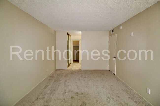 Building Photo - 6747 Friars Rd