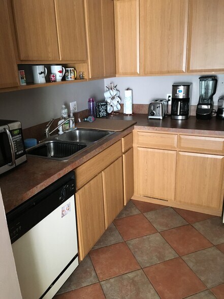 Building Photo - 108 Burwash Ave