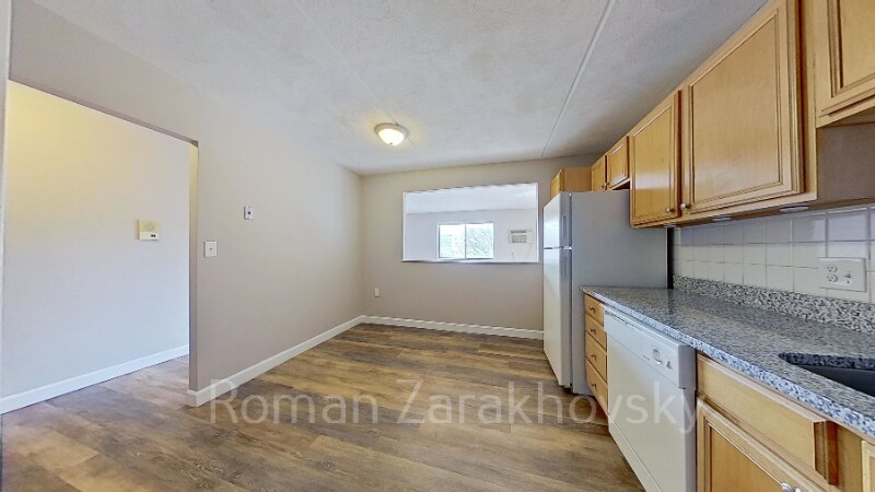 Building Photo - 12 Cottage Ct