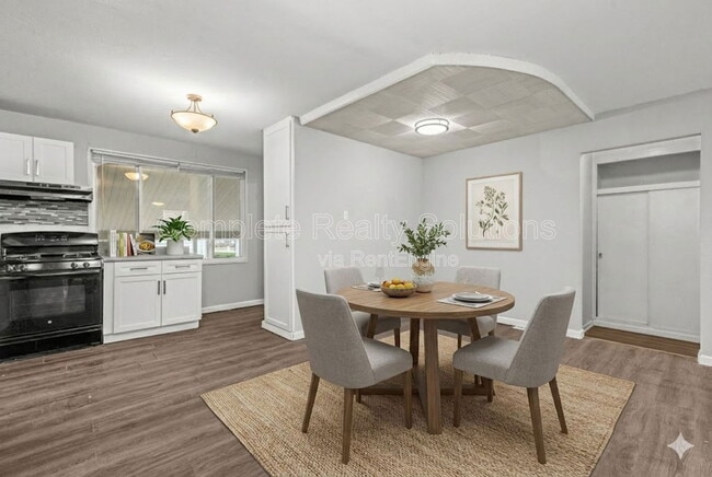 Building Photo - 2234 Berwyn Dr