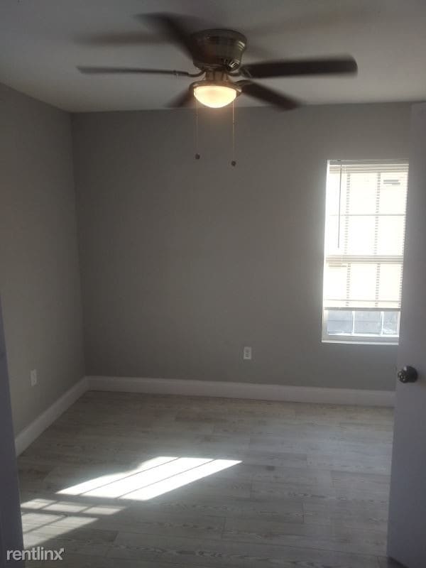 Building Photo - 3010 Mt Vernon Ave