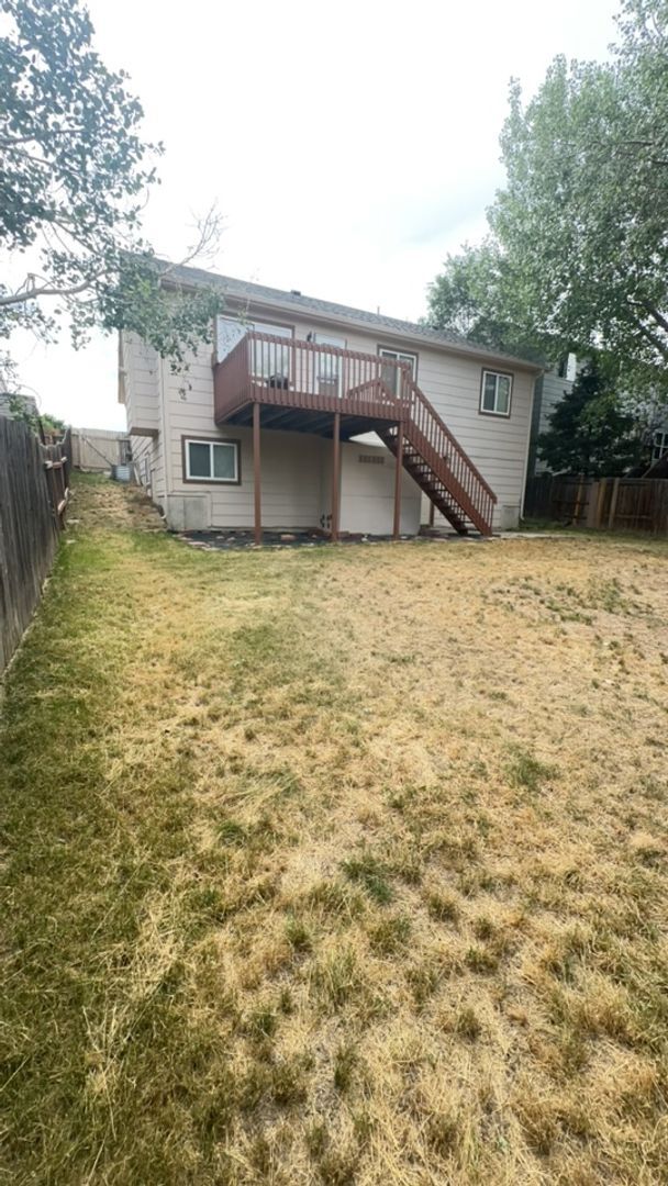 Building Photo - Spacious Antelope Meadows 5BD Home in Nort...