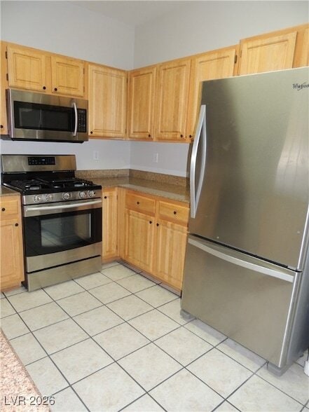 Building Photo - 8555 W Russell Rd