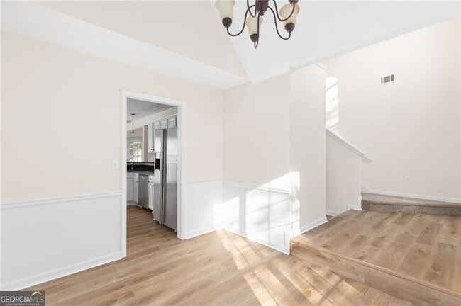 Building Photo - 1090 Norwalk Trce