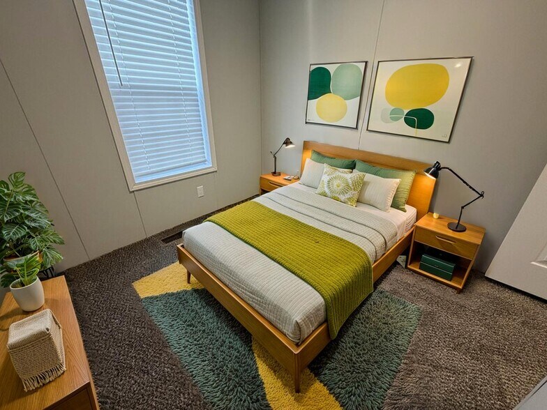 Building Photo - 15353 Dominique Dr