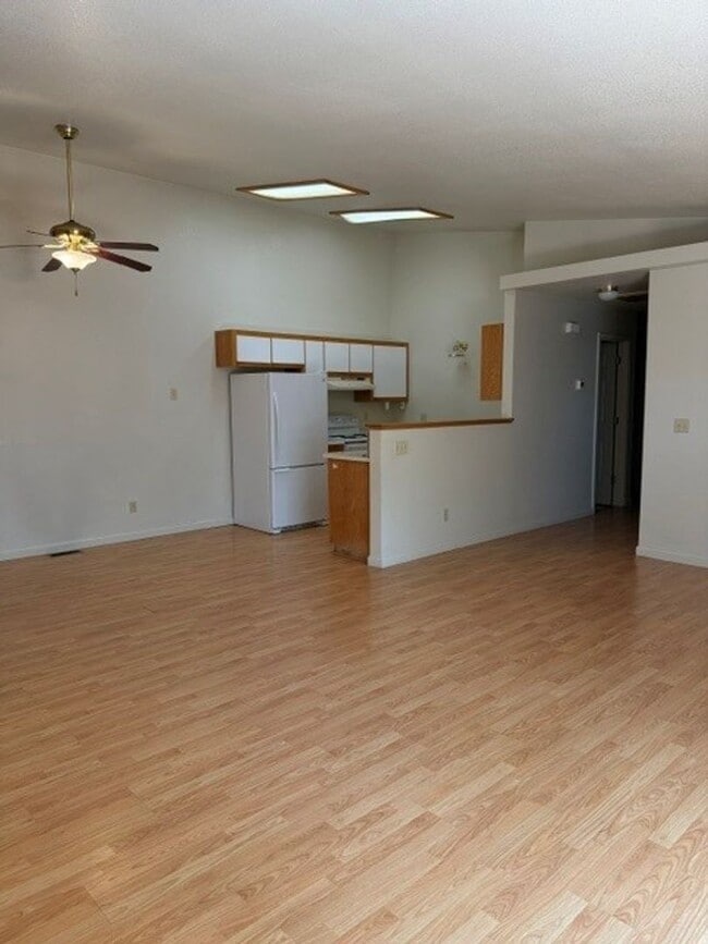 Building Photo - LI705-Gifford,Charles