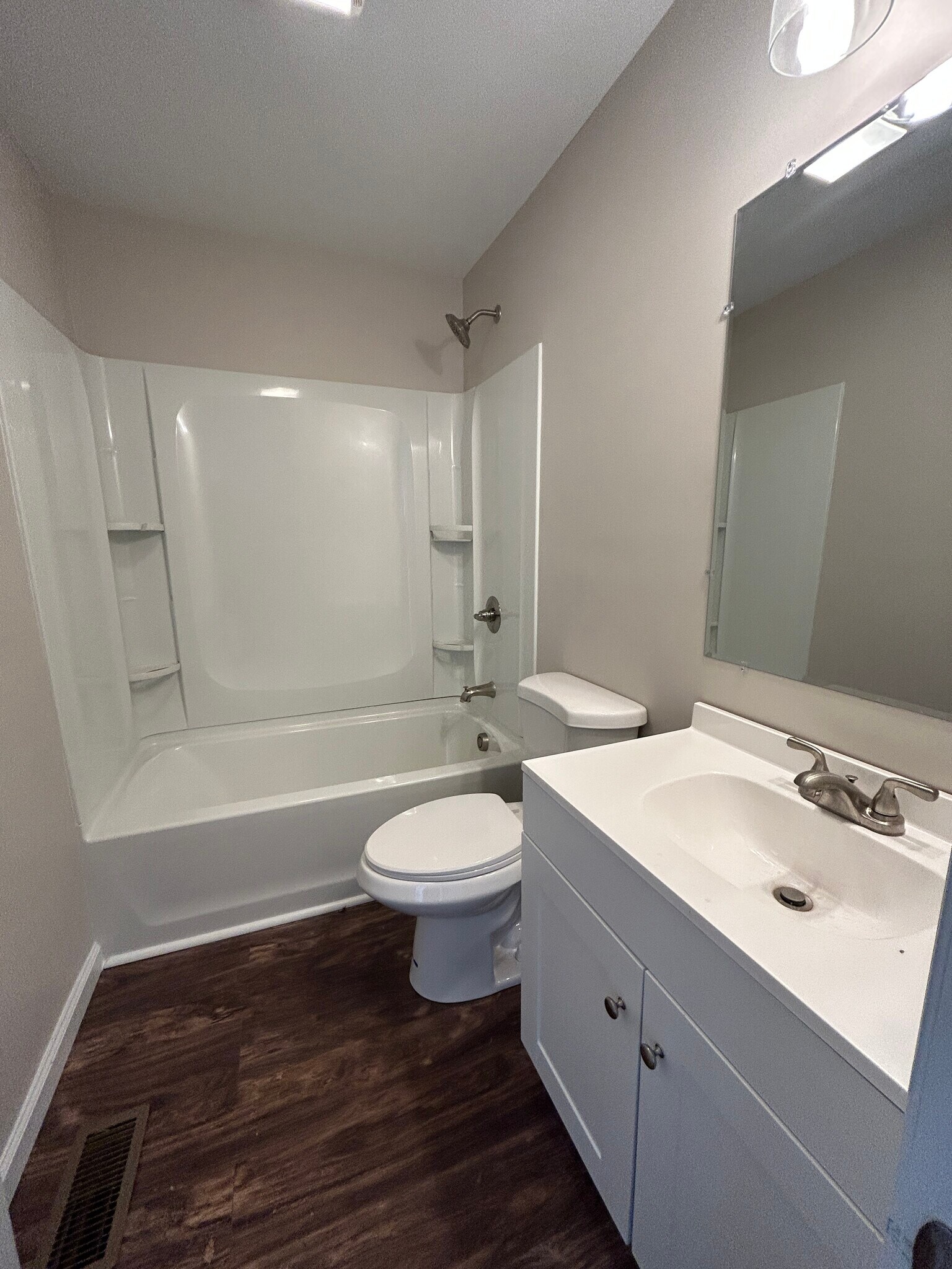 Full Bath - 612 Hillview Rd