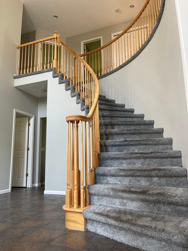 Building Photo - 7824 Watford Dr