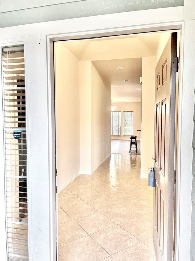 Building Photo - 12018 Grace Hall Dr