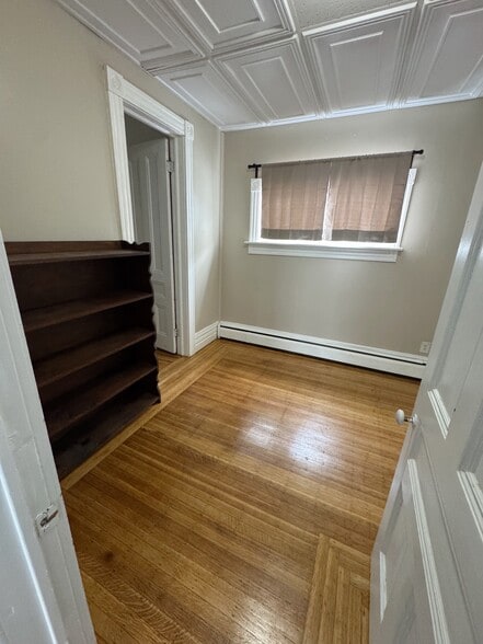 Building Photo - 160 Christiana St