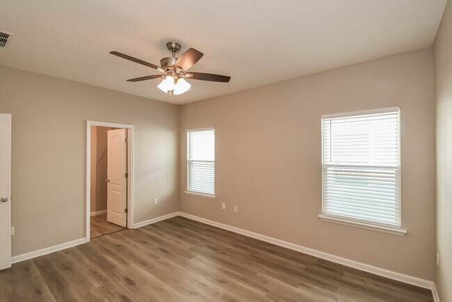 Building Photo - 7049 Bowers Creek Dr