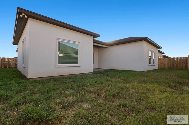 Building Photo - 7425 Lake Havasu