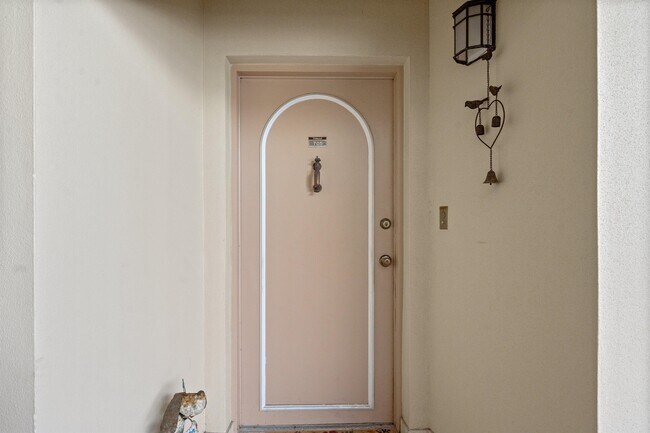 Building Photo - 3475 S Ocean Blvd