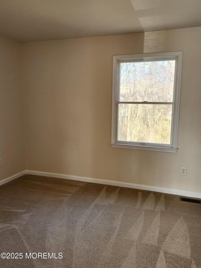 Building Photo - 42 Vardon Way