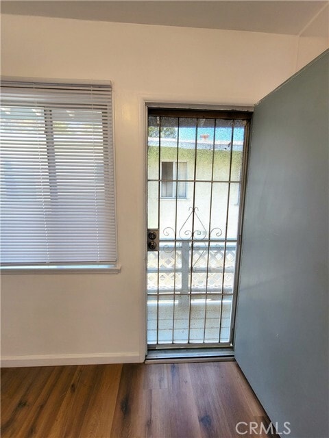 Building Photo - 1316 W Anaheim St