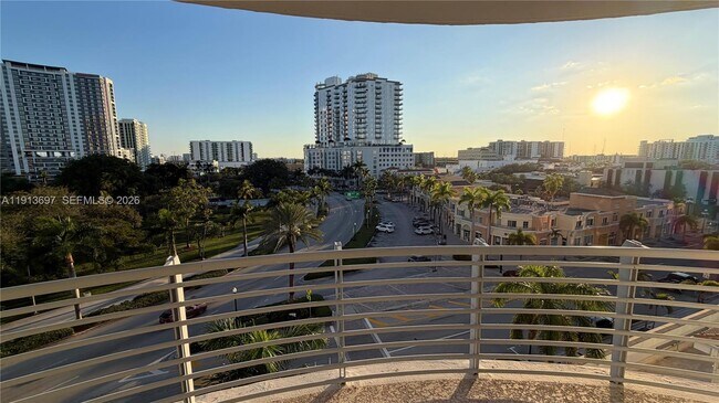 Building Photo - 1830 Radius Dr