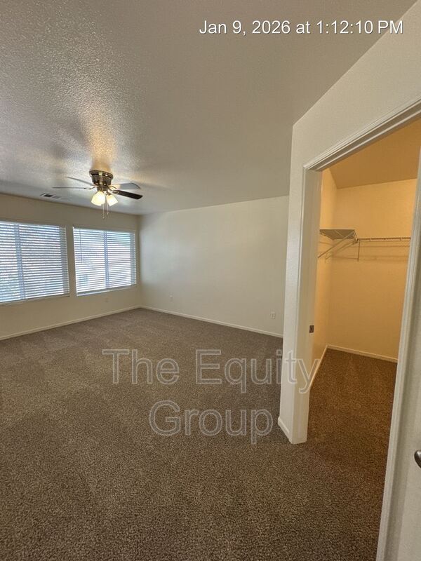 Building Photo - 816 W Loyola Ave