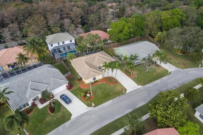 Building Photo - 5221 NW 65th Ave