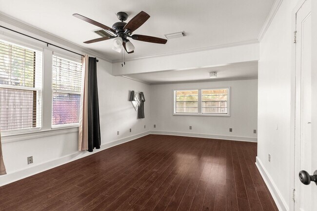 Building Photo - Charming 2 Bedroom 1 Bath house in the Argenta District of North Little Rock.