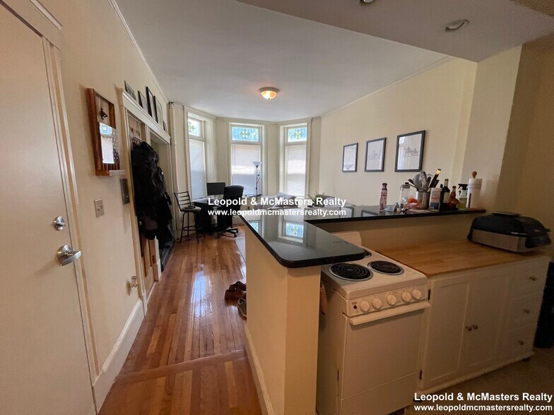 Primary Photo - 50 Queensberry St