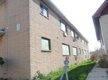 Primary Photo - 3417 W Hampton Ave