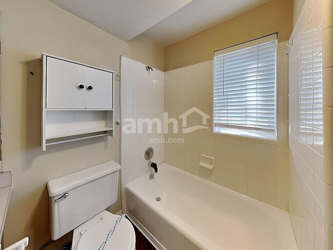 Building Photo - 771 S 900 E