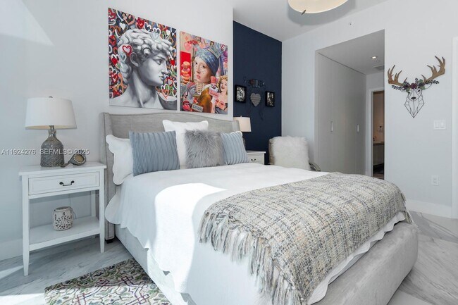 Building Photo - 701 N Fort Lauderdale Beach Blvd