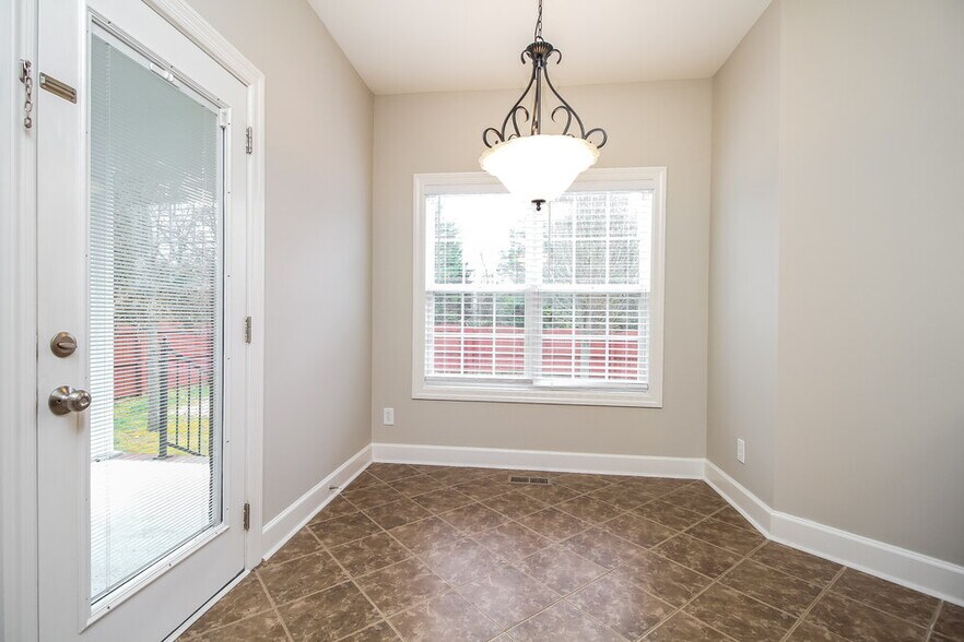 Building Photo - 241 Conquest Rd