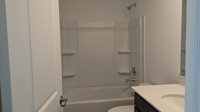 Building Photo - 1085 Atterberg Rd