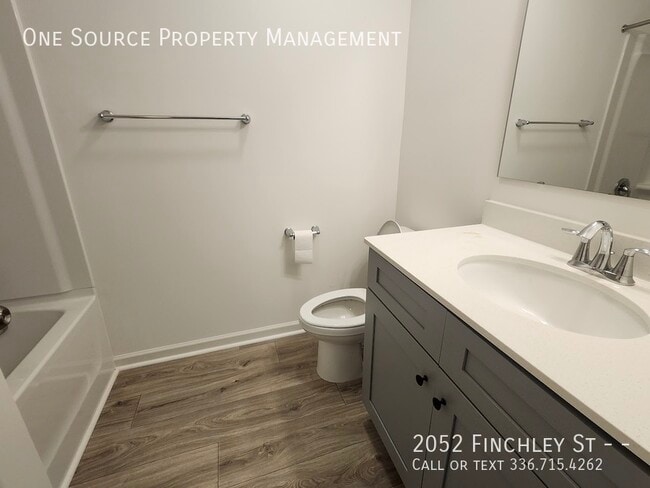 Building Photo - 2052 Finchley St