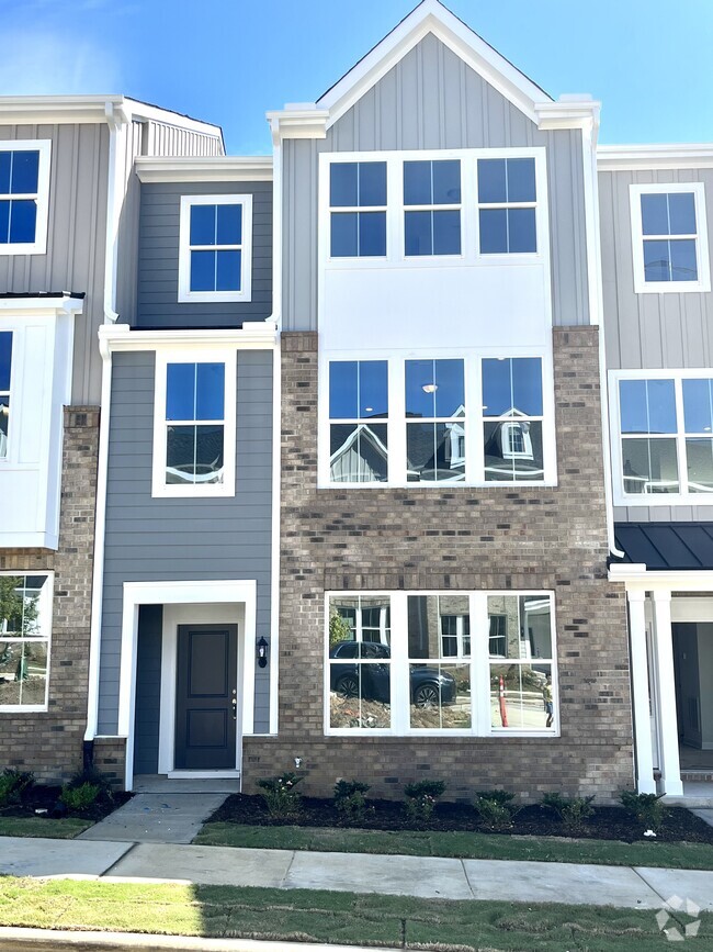 Building Photo - 106 Hickory Plns Rd