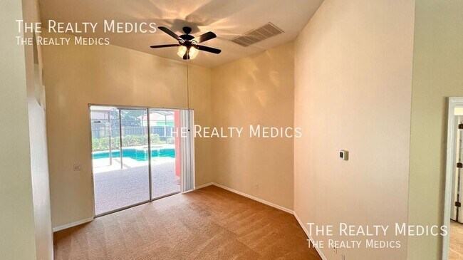 Building Photo - 7823 Fernleaf Dr