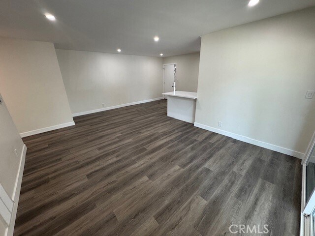 Building Photo - 7730 Lexington Ave