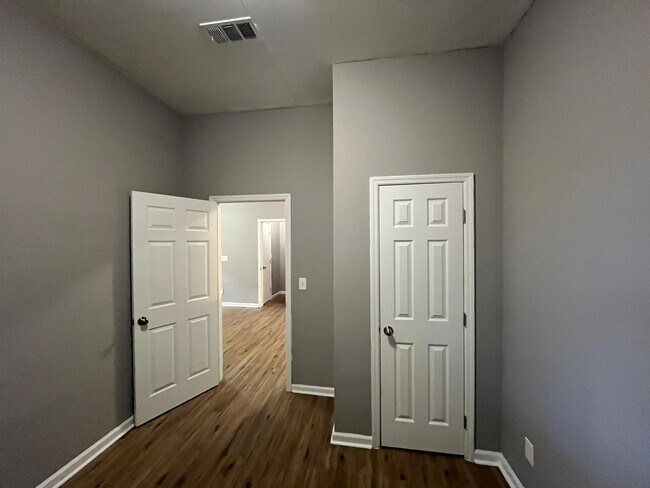 Building Photo - Twelfth Avenue 3405 HOUSE