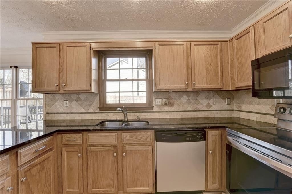 Building Photo - 3945 Genoa Ct