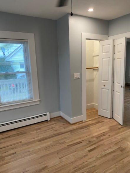 Building Photo - 68-70 College St