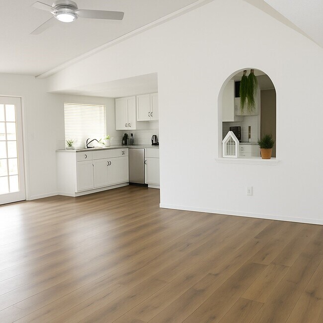 Building Photo - 5126 Sprey Dr