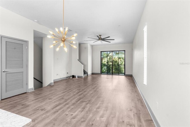 Building Photo - 4810 W McElroy Ave