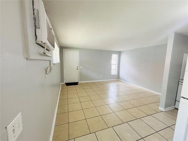 Building Photo - 1309 Morris Park