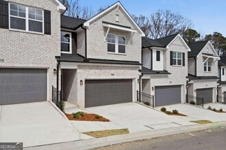 Building Photo - 187 Redbud Rd