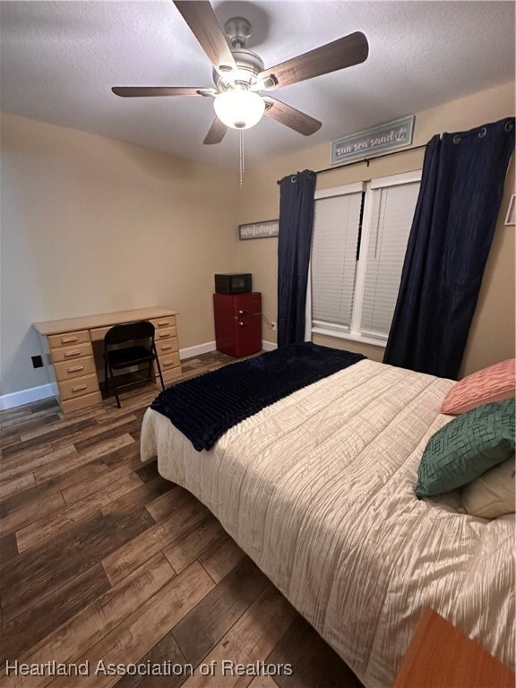 Building Photo - 5702 Lilac Rd