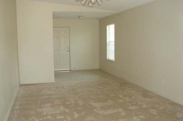 Building Photo - 504 Ashwood Ln