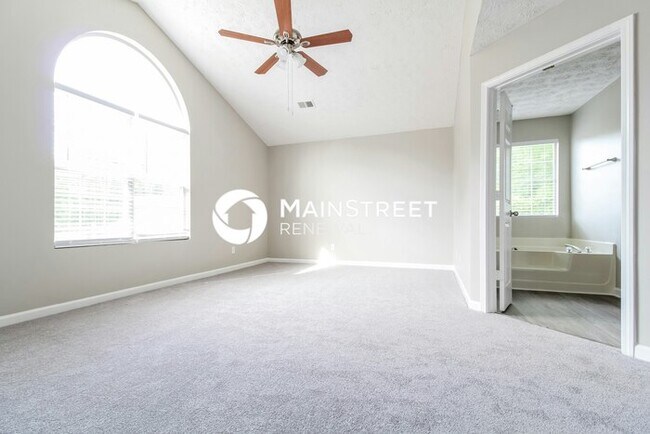 Building Photo - 3 Bedroom Pet-Friendly Home in Stone Mountain, GA with Main Street Renewal