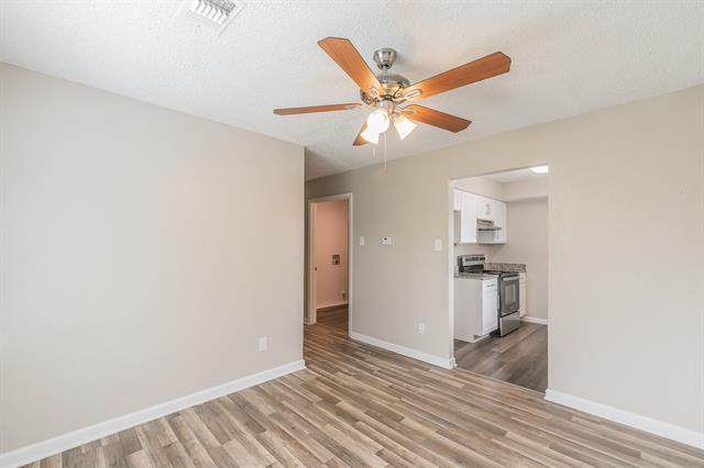 Building Photo - 2762 Parkchester Dr