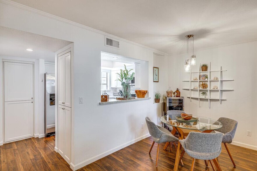 Building Photo - 11011 N 92nd St